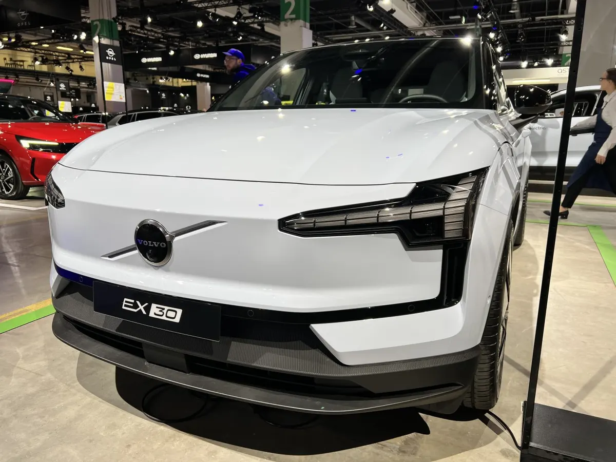 Volvo EX30